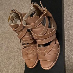 Free Bird Sandles size 8